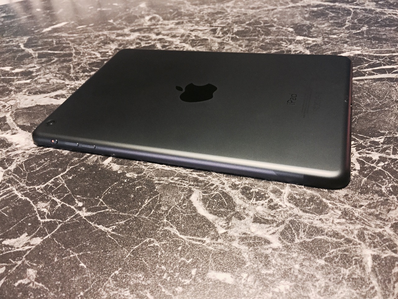 建议，四月苹果新款iPad全新发布亮相，引领未来科技风潮！